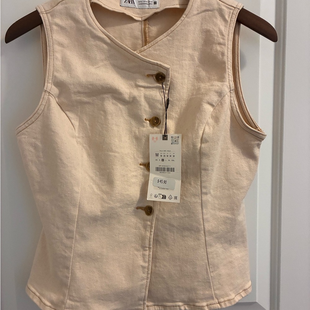 Zara Beige Sleeveless Buttoned Top